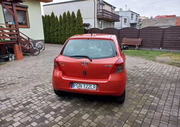 Toyota Yaris cena 16900 przebieg: 210442, rok produkcji 2006 z Witkowo małe 172